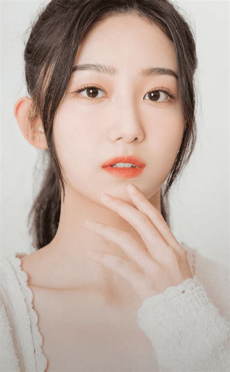 Kaede (tripleS) Profile and Facts (Updated!) .